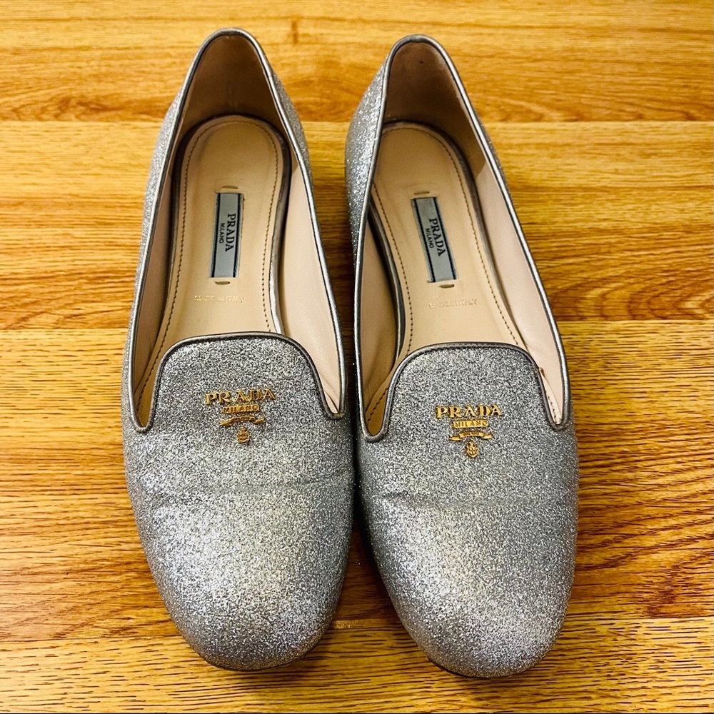 Authentic Prada flats 7